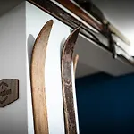 Hostel Roomie Alps Design *