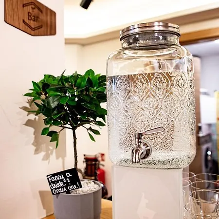 Safestay Centre بيت شباب كيتزبوهيل